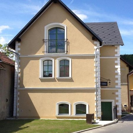 Old House Bed and Breakfast Hradec nad Moravicí Eksteriør billede